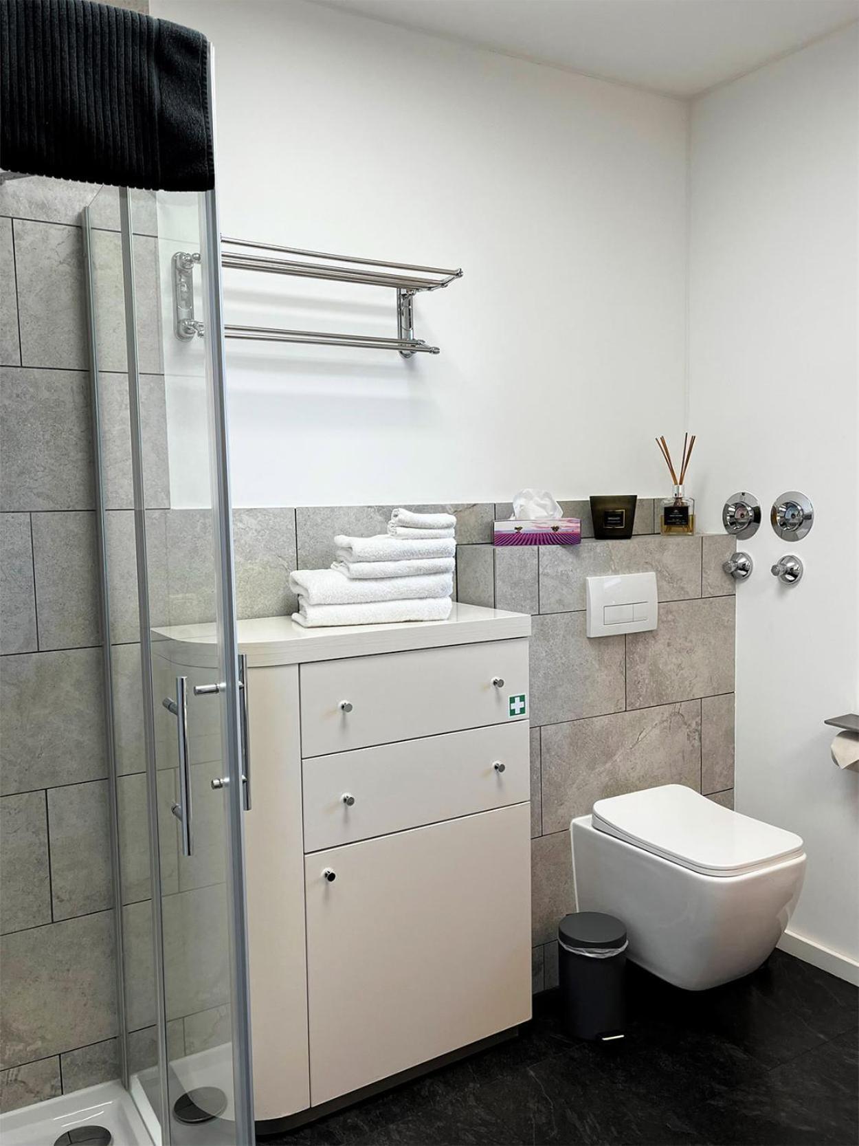 Apartment Wohlfuehlplatzl - Urgemuetlich & Ruhig Vogtareuth Ngoại thất bức ảnh