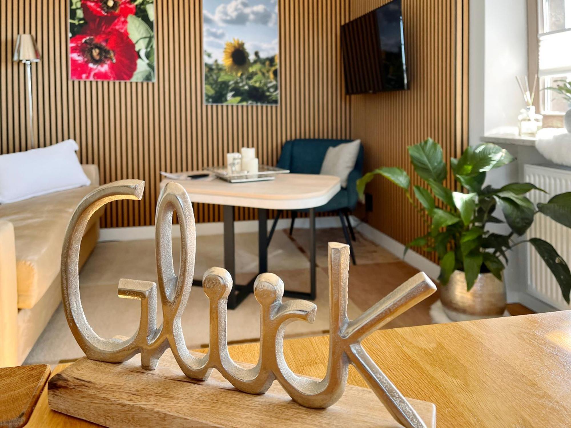 Apartment Wohlfuehlplatzl - Urgemuetlich & Ruhig Vogtareuth Ngoại thất bức ảnh