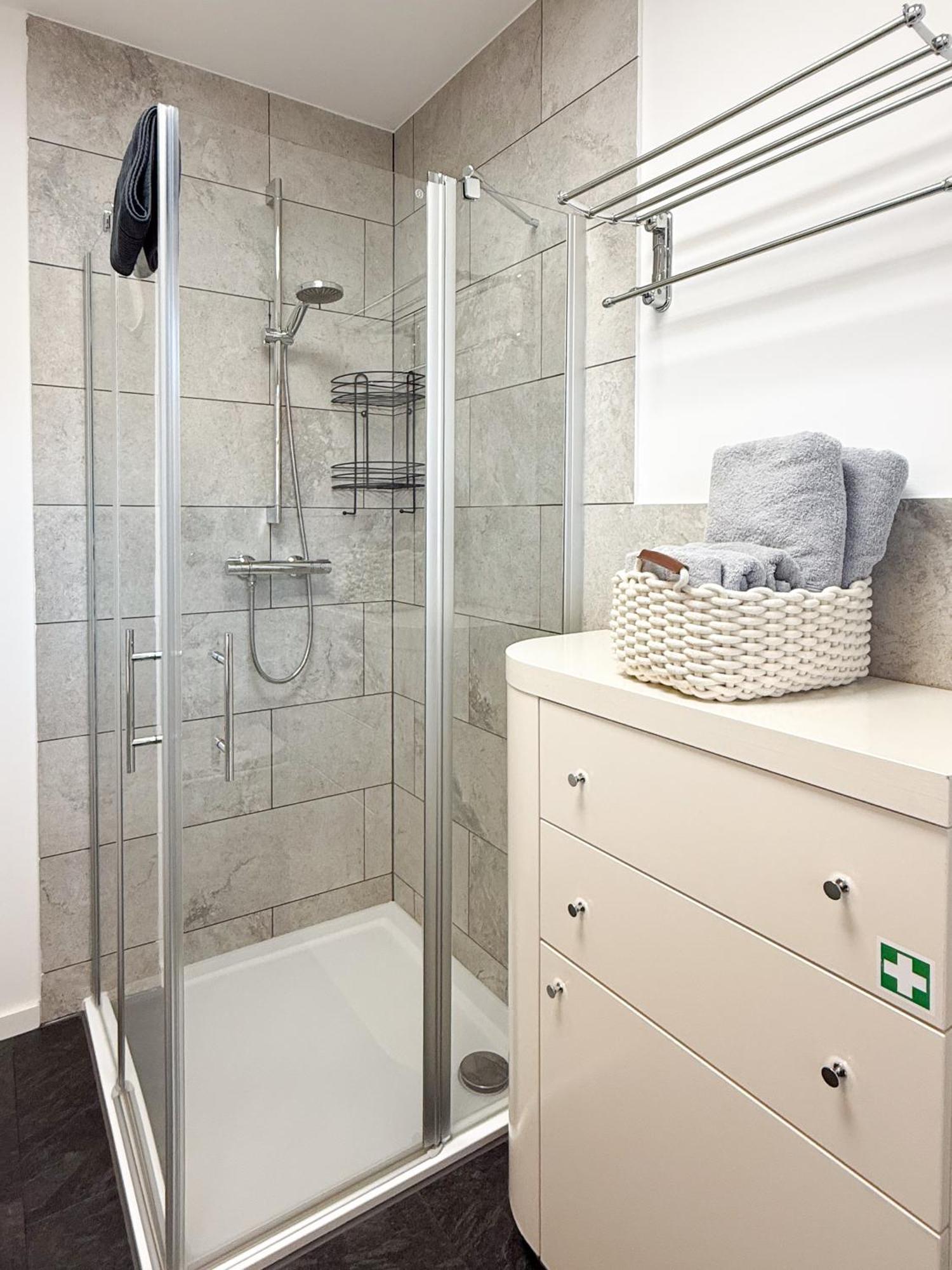Apartment Wohlfuehlplatzl - Urgemuetlich & Ruhig Vogtareuth Ngoại thất bức ảnh